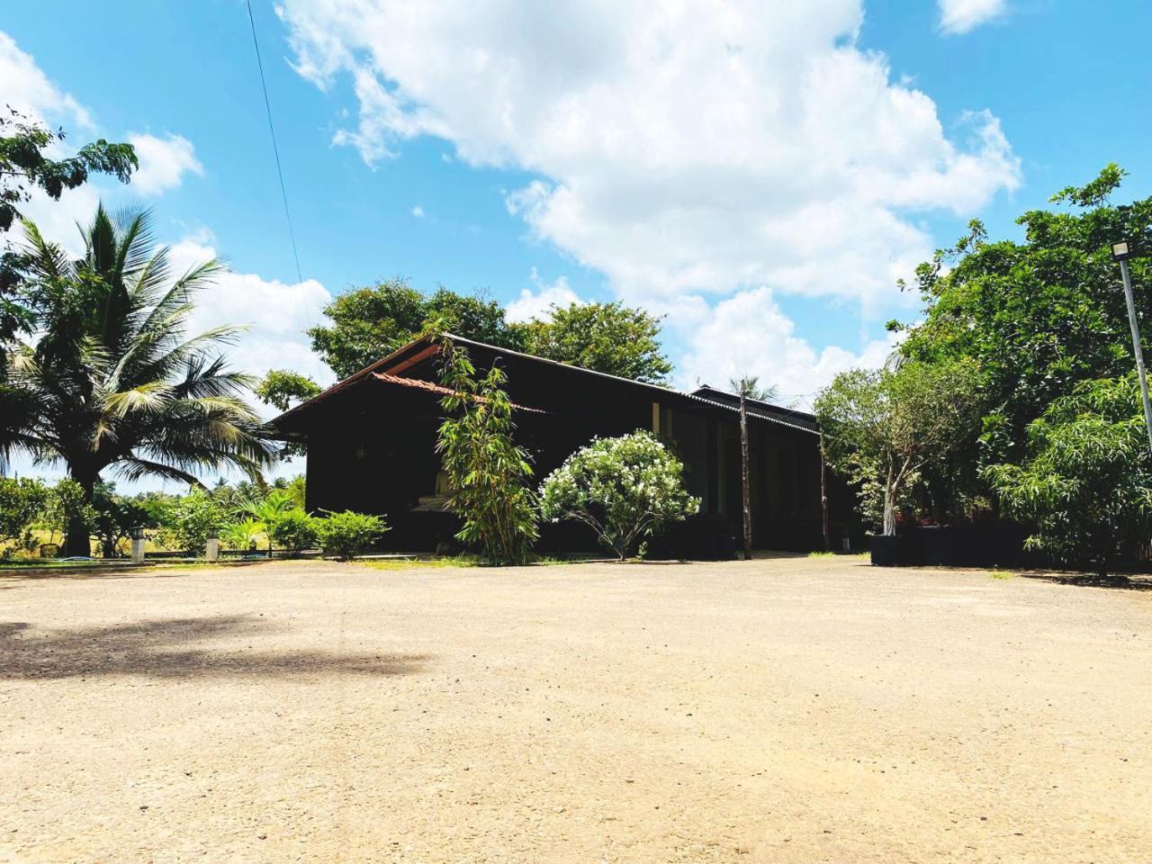 Athyantha Resort Anuradhapura Exterior foto