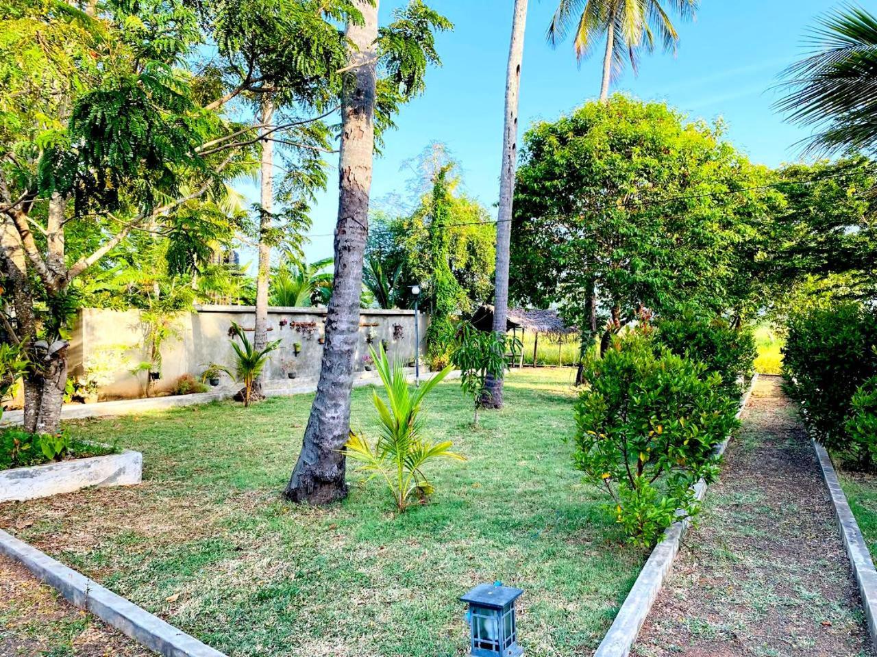 Athyantha Resort Anuradhapura Exterior foto