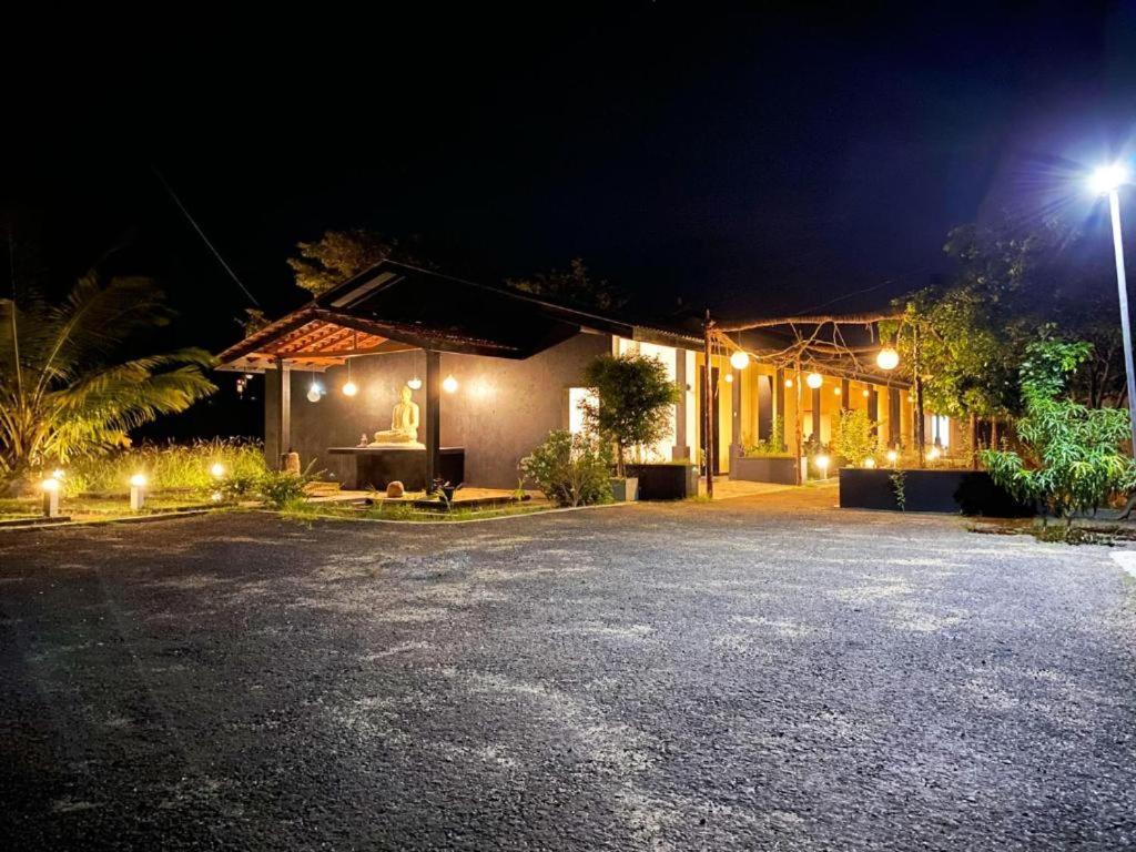 Athyantha Resort Anuradhapura Exterior foto